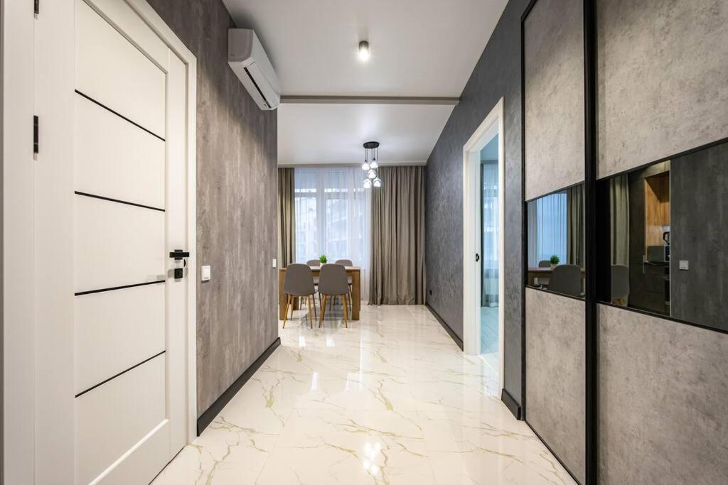 Новейшая Квартира Возле Моря Odessa Exteriör bild